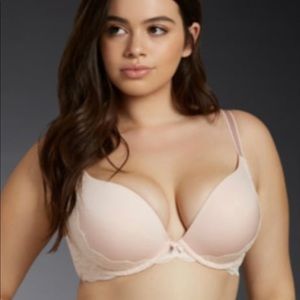 New Torrid 40F Pink and White Lace Plunge Bra